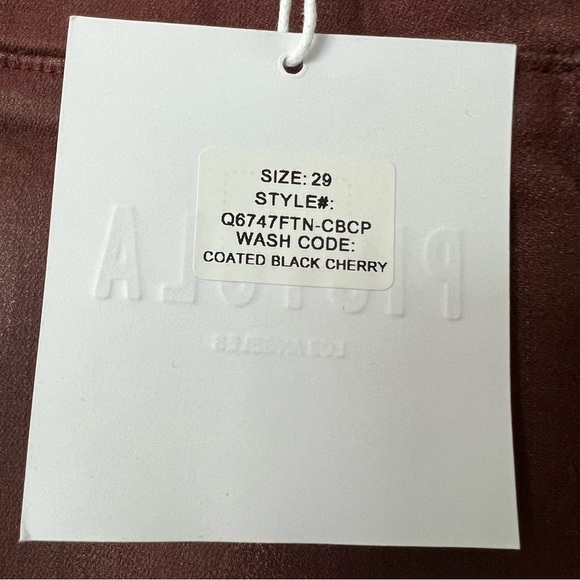 🆕 Pistola Aritzia Coated Black Cherry Jeggings - Picture 3 of 8
